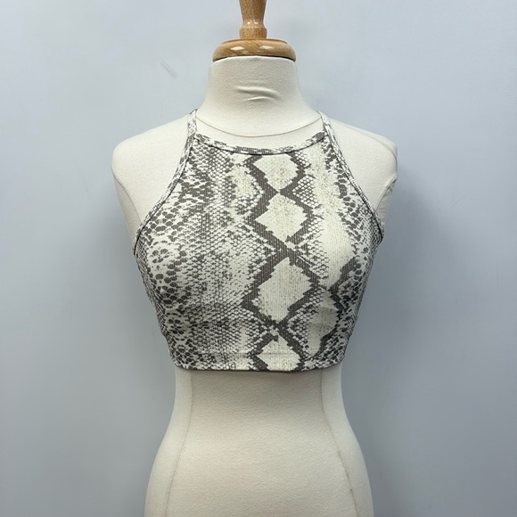 NWOT Beach Riot Sport Snake Print Stretchy Bralette Crop Tank Boho Grey Small - Picture 2 of 8